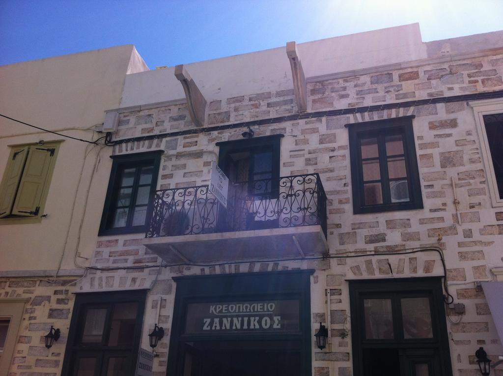 Zannikos Rooms Ermoupoli Esterno foto