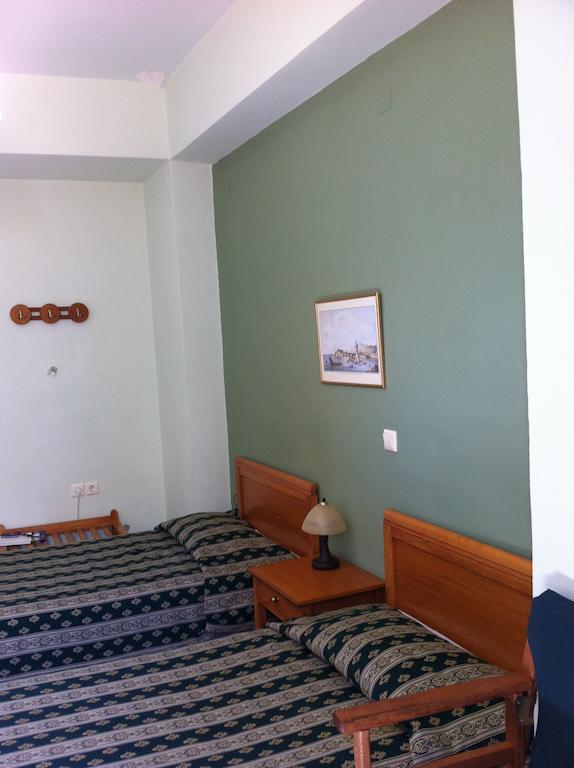 Zannikos Rooms Ermoupoli Esterno foto